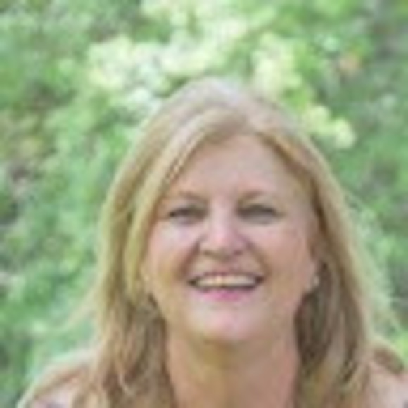 Meet your Posher, Rebecca - Picture 1 of 1